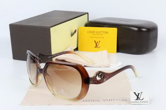 Iv Boutique Sunglasses 068